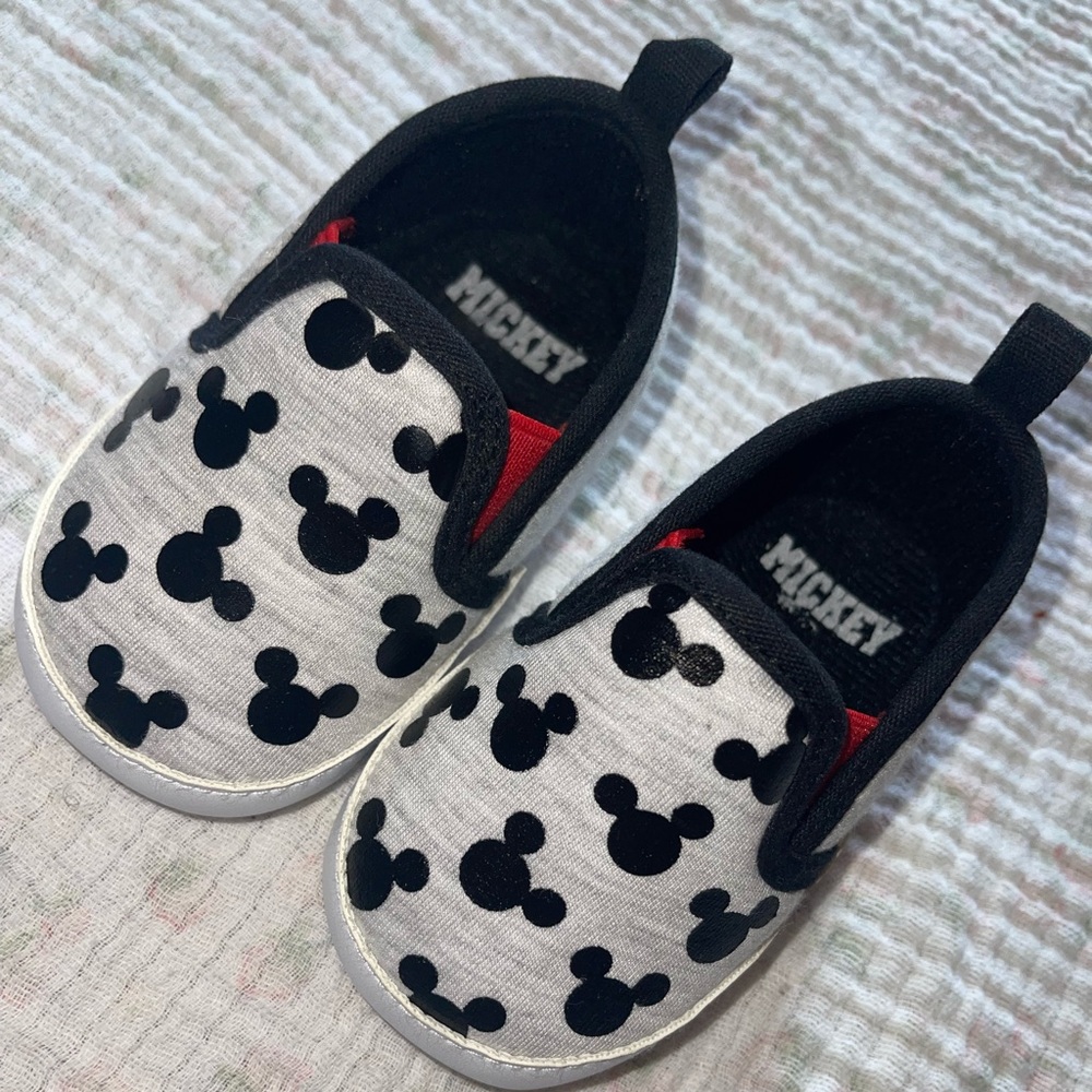Disney baby shoes Size 12M *Unisex*